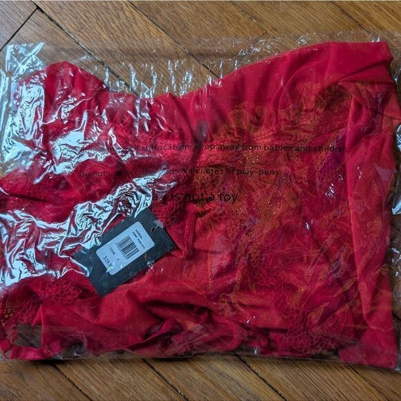 NWT - Frederick's Saffron Floral Lace Babydoll - Picture 5 of 6